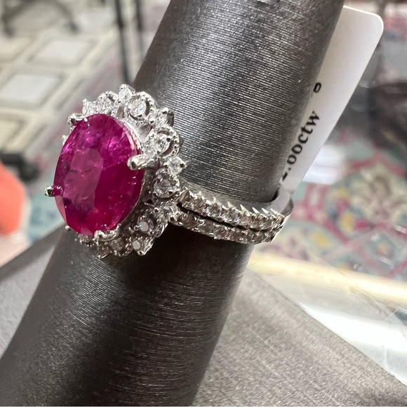 14k White Gold Diamond & Ruby Ring - Picture 4 of 9